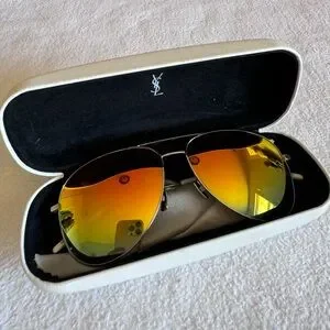 Yves Saint Laurent | Accessories  display picture 3